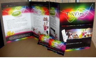 Realisation d'une plaquette commerciale, carte de visite pour un guide permettant des r&eacute;ductions chez divers commer&ccedil;ants.